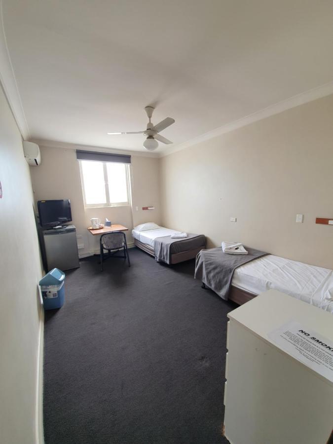 Hotel Allen Townsville Exterior foto