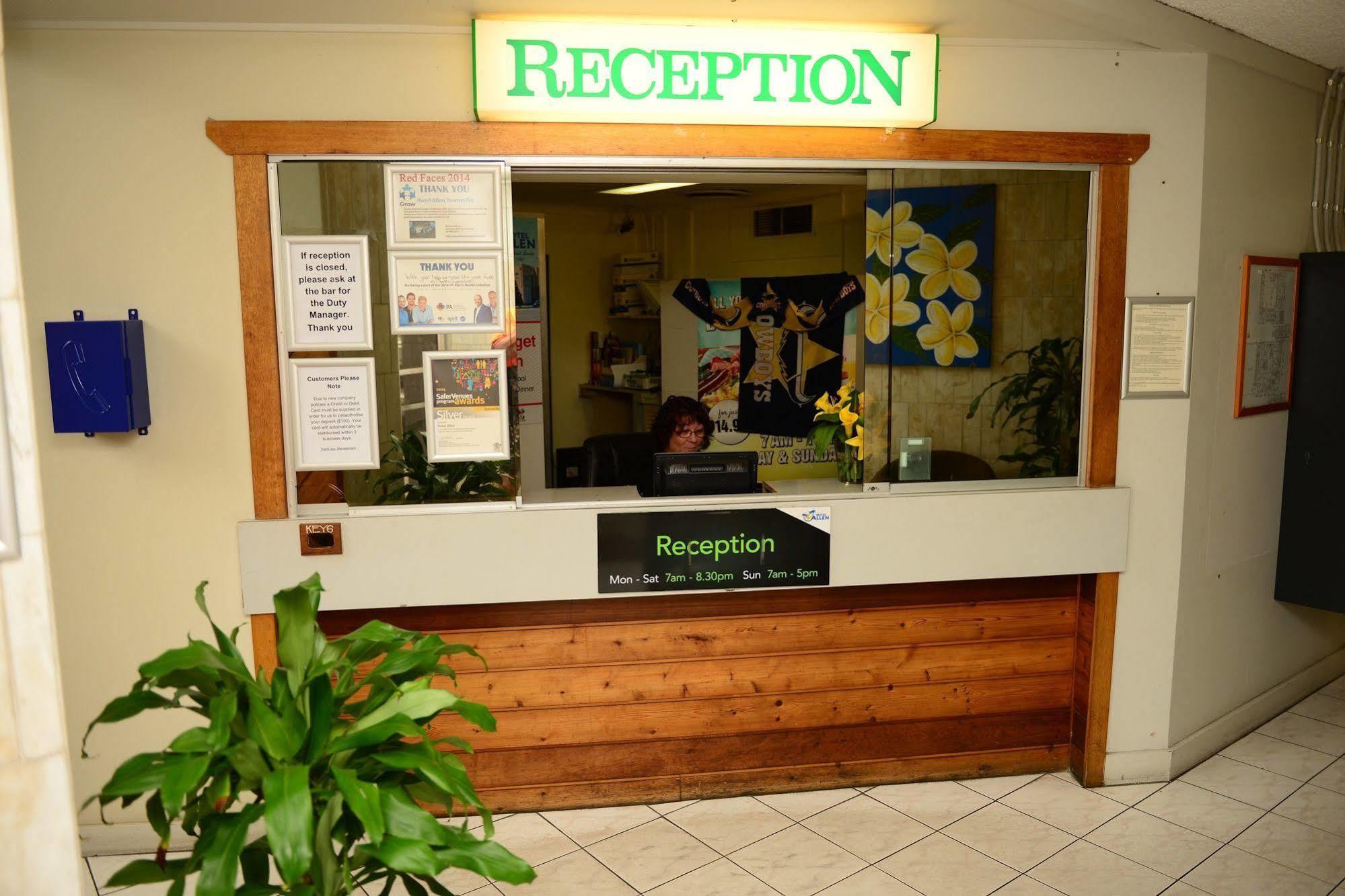 Hotel Allen Townsville Exterior foto